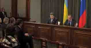 Russia approves Iran uranium deal